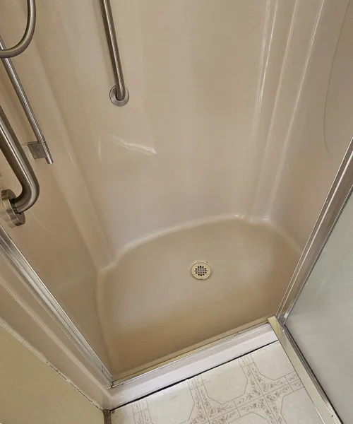Bathroom Cleaning in Burien 